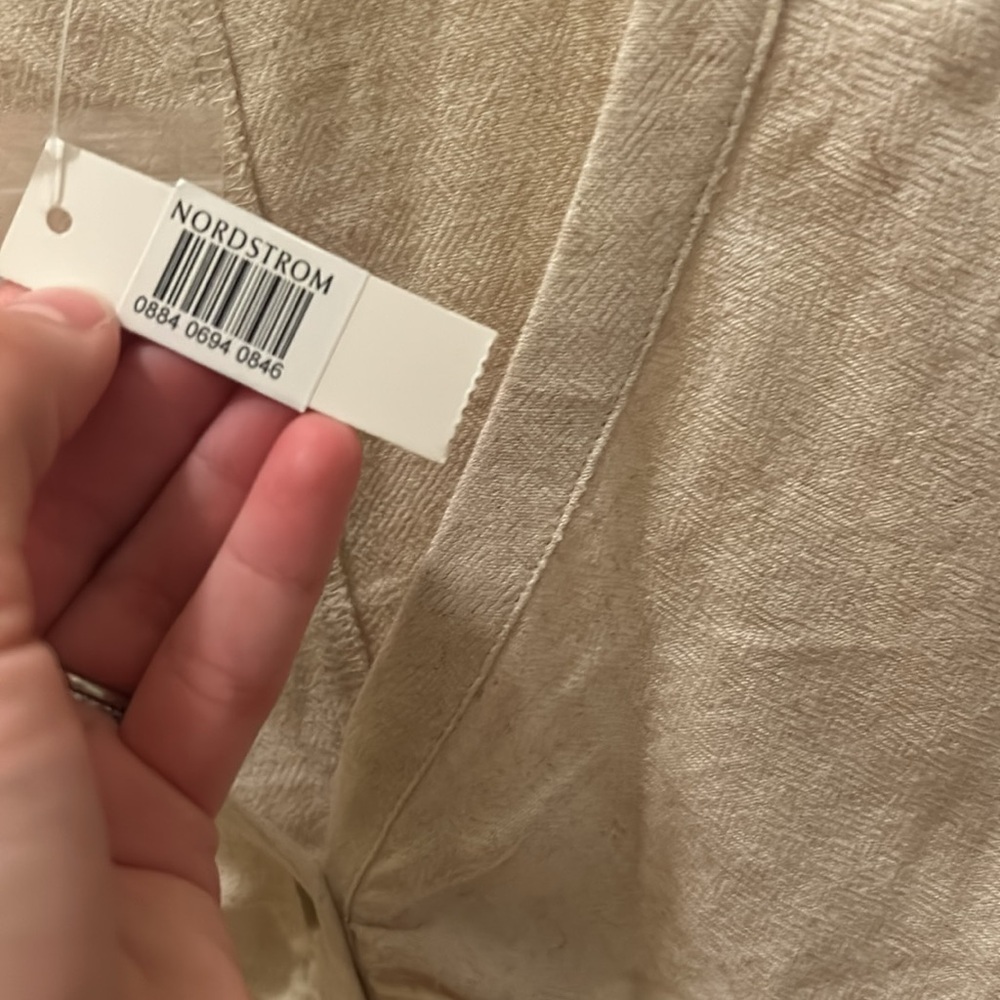 Madewell Linen-Blend Ruched Button-Front Top - Picture 5 of 6